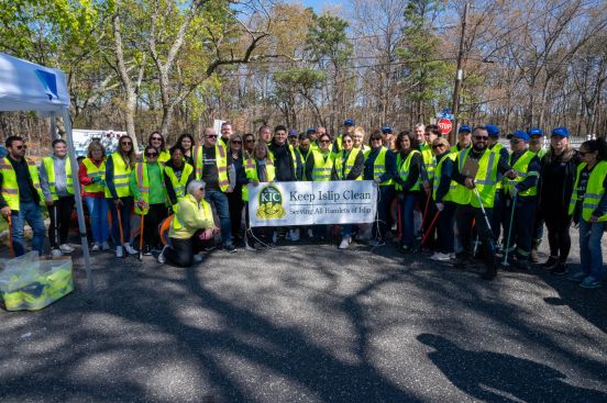 Cleanup volunteers in wide group shot